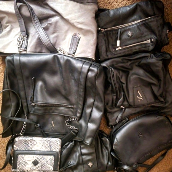 Vera Wang - Picture 1 of 16